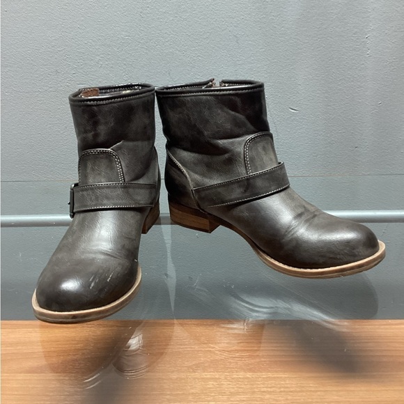 Shi Boots by Journey - Picture 6 of 7